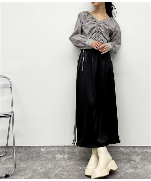 ANAP(アナップ)の「シャーリングブラウス(シャツ/ブラウス・レディース・ホワイト/グレー・FREE)」の9枚目の写真