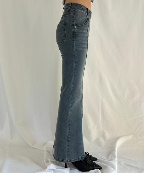 ENVYM(アンビー)の「ストレッチラインフレアデニム(デニムパンツ・レディース・ブルー・SMALL/MEDIUM)」の9枚目の写真