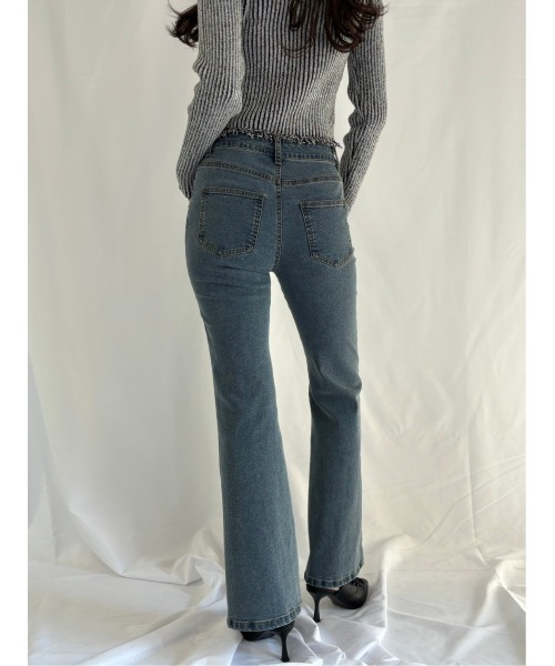 ENVYM(アンビー)の「ストレッチラインフレアデニム(デニムパンツ・レディース・ブルー・SMALL/MEDIUM)」の10枚目の写真