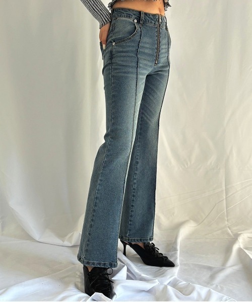 ENVYM(アンビー)の「ストレッチラインフレアデニム(デニムパンツ・レディース・ブルー・SMALL/MEDIUM)」の4枚目の写真