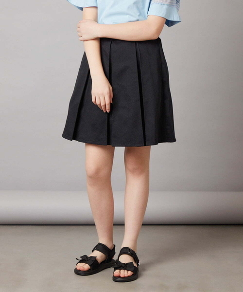 a.v.v（アーヴェヴェ）の「[140-150]インパン付きタックスカート（スカート・キッズ・ブルー/ライラック/ブラック・140/150）」の2枚目の写真