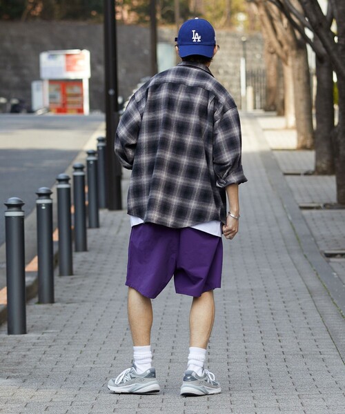 FREAK'S STORE（フリークスストア）の「限定展開 コットンナイロン パッカブル イージーショーツ（その他パンツ・メンズ・ブラック系その他/チャコールグレー/レッド/レオパード/ブラック/ブラック系その他2/オリーブ/ベージュ/ミント/ネイビー/パープル/マスタード/その他1/カモフラージュ・SMALL/MEDIUM/LARGE）」の17枚目の写真