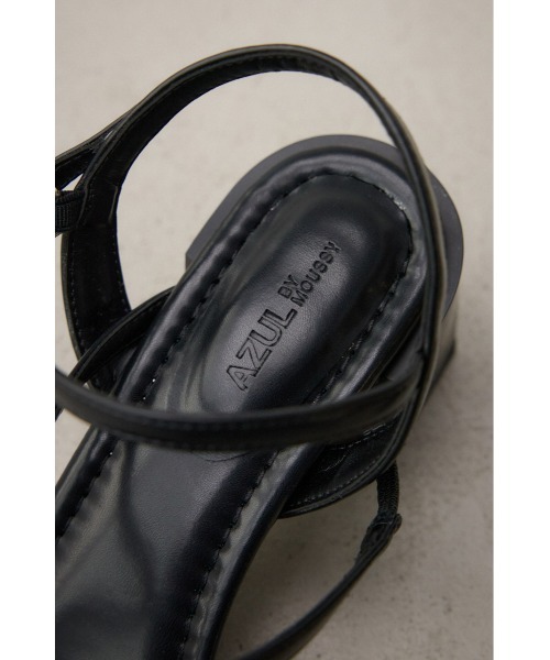 AZUL by moussy（アズールバイマウジー）の「ナロークロスストラップサンダル（サンダル・レディース・ブラック/アイボリー/シルバー・LL/LARGE/MEDIUM/SMALL）」の21枚目の写真