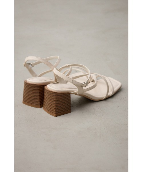 AZUL by moussy（アズールバイマウジー）の「ナロークロスストラップサンダル（サンダル・レディース・ブラック/アイボリー/シルバー・LL/LARGE/MEDIUM/SMALL）」の7枚目の写真