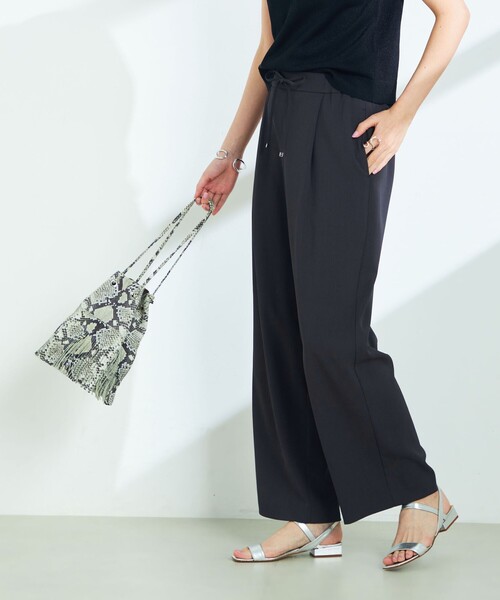 NOLLEY’S Sophi(ノーリーズソフィ)の「《セットアップ対応》ウォッシャブルツイルイージーワイドパンツ(その他パンツ・レディース・チャコールグレー/ブラック/ホワイト・36/38/34)」の11枚目の写真