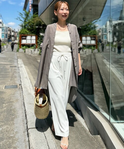 NOLLEY’S Sophi(ノーリーズソフィ)の「《セットアップ対応》ウォッシャブルツイルイージーワイドパンツ(その他パンツ・レディース・チャコールグレー/ブラック/ホワイト・36/38/34)」の5枚目の写真