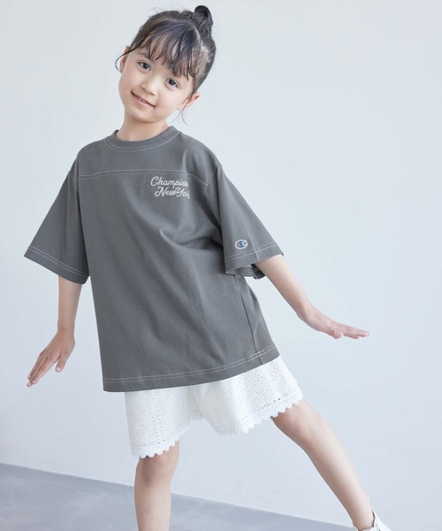 Champion（チャンピオン）の「【KIDS】【Champion/チャンピオン】SHORT SLEEVE BACK LOGO Tシャツ（Tシャツ/カットソー・キッズ・チャコールグレー/キナリ・120/130/140/150）」の6枚目の写真