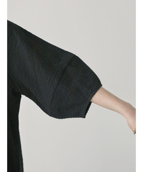 Lugnoncure（ルノンキュール）の「バックファスナーサッカーブラウス（シャツ/ブラウス・レディース・オフホワイト/ブラック/ネイビー・F）」の11枚目の写真