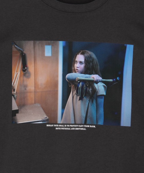 NICOLE CLUB(ニコル クラブ)の「M3GAN(ミーガン) フォトプリントTシャツ / オリジナル / 前後プリント(Tシャツ/カットソー・レディース・チャコールグレー/オフホワイト・FREE)」の4枚目の写真