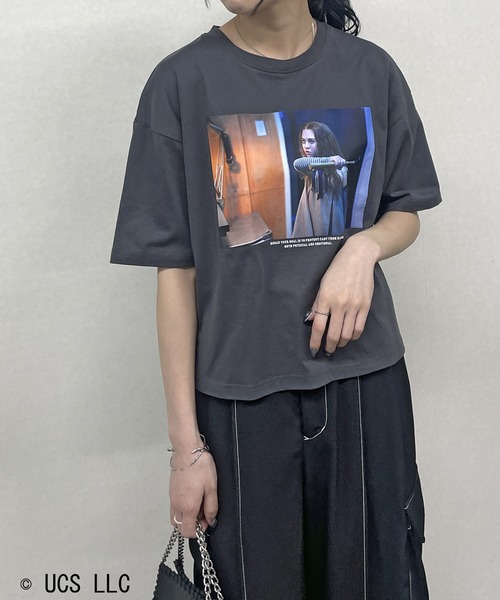 NICOLE CLUB(ニコル クラブ)の「M3GAN(ミーガン) フォトプリントTシャツ / オリジナル / 前後プリント(Tシャツ/カットソー・レディース・チャコールグレー/オフホワイト・FREE)」の16枚目の写真