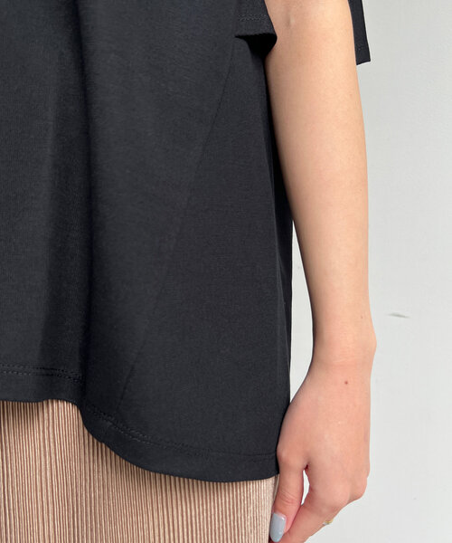 Chez toi(シェトワ)の「BACKフリルノースリプルオーバー(Tシャツ/カットソー・レディース・ネイビー/オフホワイト/カーキ/ブラック・FREE)」の21枚目の写真