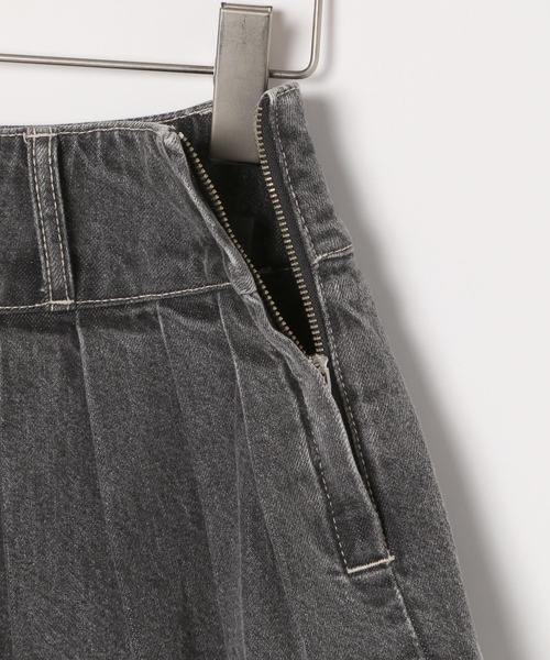 Heather（ヘザー）の「ベルト付きプリーツデニムミニスカート  127406（デニムスカート・レディース・ブルー/グレー・S/M）」の6枚目の写真