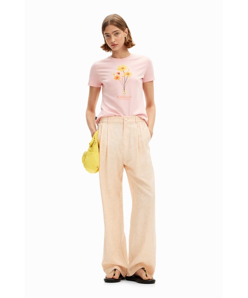 Desigual(デシグアル)の「花柄の半袖Tシャツ(シャツ/ブラウス・レディース・レッド・M/L/XS/XL/S)」の4枚目の写真