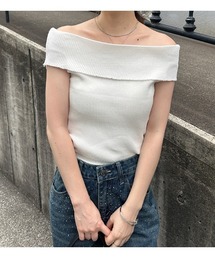 オフショルニット