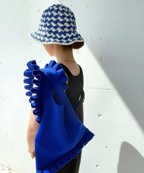 ISOOK（アイスー）の「ツートンペーパーハット(comochi select) / 幾何学模様 ジオメトリック 柄 チューリップハット バケハ（ハット・レディース・ブルー・FREE）」の3枚目の写真