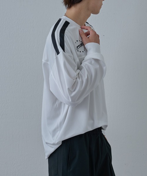 COLONY 2139（コロニートゥーワンスリーナイン）の「ゲームシャツ長袖クルー（Tシャツ/カットソー・メンズ・ブラック/ホワイト・MEDIUM/LARGE）」の4枚目の写真