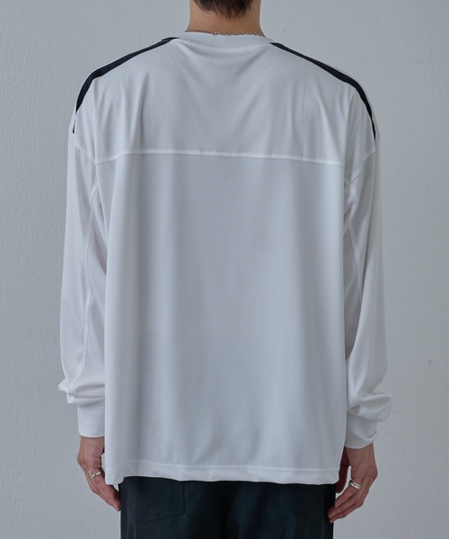 COLONY 2139（コロニートゥーワンスリーナイン）の「ゲームシャツ長袖クルー（Tシャツ/カットソー・メンズ・ブラック/ホワイト・MEDIUM/LARGE）」の16枚目の写真