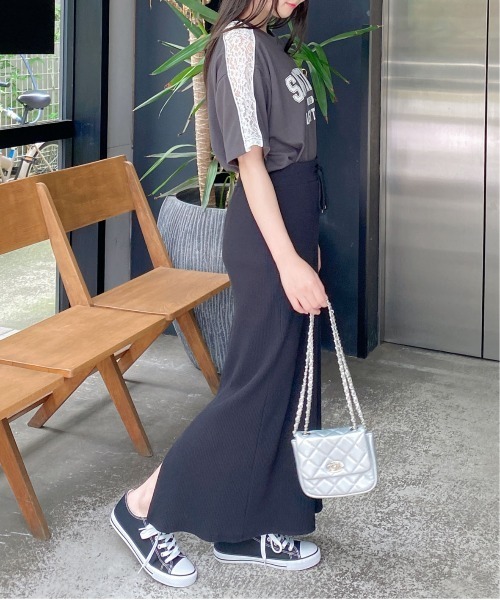 INGNI（イング）の「袖レースドッキングカレッジロゴTシャツ（Tシャツ/カットソー・レディース・オフホワイト/チャコールグレー/オートミール・M）」の21枚目の写真