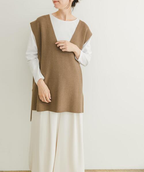 ITEMS URBANRESEARCH(アイテムズ アーバンリサーチ)の「ロングTシャツ×ニットベストセット(Tシャツ/カットソー・レディース・モカ/カーキ/チャコールグレー/オフホワイト・FREE)」の17枚目の写真