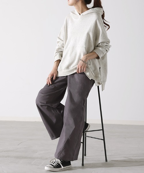 HUG.U(ハグユー)の「ワイドパンツ(チノパンツ・レディース・ネイビー/サンドベージュ/ダークグレー/ブラック/カーキ/アイボリー/ライトベージュ・M(レギュラー丈)/M(トール丈)/L(レギュラー丈)/L(トール丈)/2L(レギュラー丈)/2L(トール丈)/3L(レギュラー丈)/3L(トール丈))」の12枚目の写真