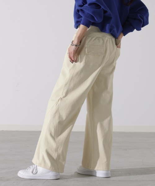 HUG.U(ハグユー)の「ワイドパンツ(チノパンツ・レディース・ネイビー/サンドベージュ/ダークグレー/ブラック/カーキ/アイボリー/ライトベージュ・M(レギュラー丈)/M(トール丈)/L(レギュラー丈)/L(トール丈)/2L(レギュラー丈)/2L(トール丈)/3L(レギュラー丈)/3L(トール丈))」の19枚目の写真