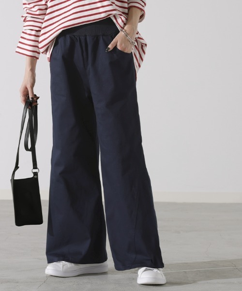 HUG.U(ハグユー)の「ワイドパンツ(チノパンツ・レディース・ネイビー/サンドベージュ/ダークグレー/ブラック/カーキ/アイボリー/ライトベージュ・M(レギュラー丈)/M(トール丈)/L(レギュラー丈)/L(トール丈)/2L(レギュラー丈)/2L(トール丈)/3L(レギュラー丈)/3L(トール丈))」の14枚目の写真