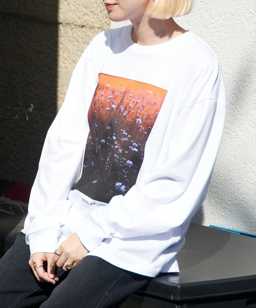 THE FINAL VIEW(ザファイナルビュー)の「【THE FINAL VIEW】フラワーフォトプリント ロンTEE(Tシャツ/カットソー・レディース・ホワイト系その他2/ブラック系その他3/ブラック系その他2/ブラック/ホワイト/ホワイト系その他3・FREE)」の4枚目の写真