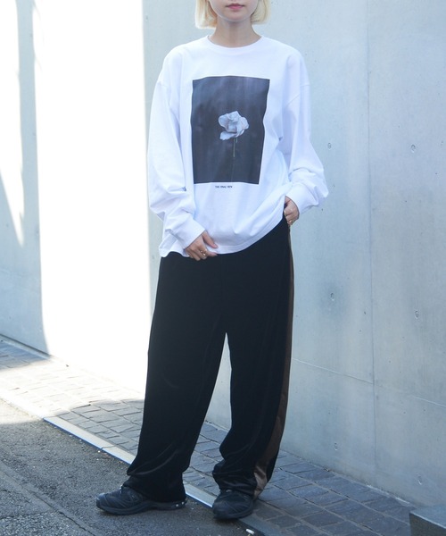 THE FINAL VIEW(ザファイナルビュー)の「【THE FINAL VIEW】フラワーフォトプリント ロンTEE(Tシャツ/カットソー・レディース・ホワイト系その他2/ブラック系その他3/ブラック系その他2/ブラック/ホワイト/ホワイト系その他3・FREE)」の17枚目の写真
