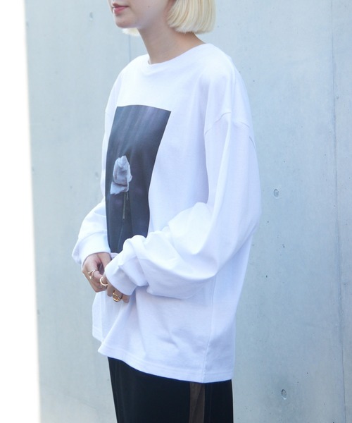 THE FINAL VIEW(ザファイナルビュー)の「【THE FINAL VIEW】フラワーフォトプリント ロンTEE(Tシャツ/カットソー・レディース・ホワイト系その他2/ブラック系その他3/ブラック系その他2/ブラック/ホワイト/ホワイト系その他3・FREE)」の15枚目の写真