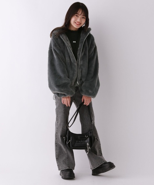 repipi armario（レピピ アルマリオ）の「【洗える！】モコモコファーフーディ（その他アウター・キッズ・モカ/チャコールグレー/アイボリー・SMALL/MEDIUM/LARGE）」の19枚目の写真