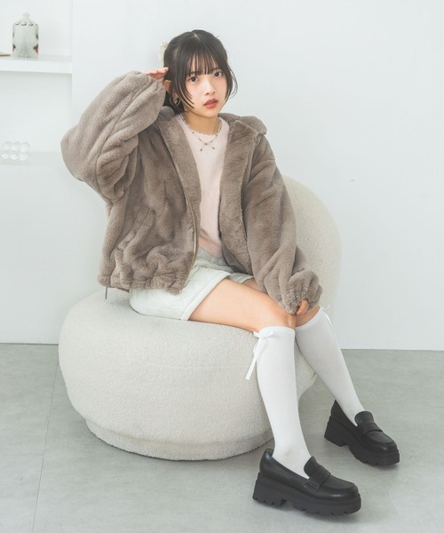 repipi armario（レピピ アルマリオ）の「【洗える！】モコモコファーフーディ（その他アウター・キッズ・モカ/チャコールグレー/アイボリー・SMALL/MEDIUM/LARGE）」の14枚目の写真