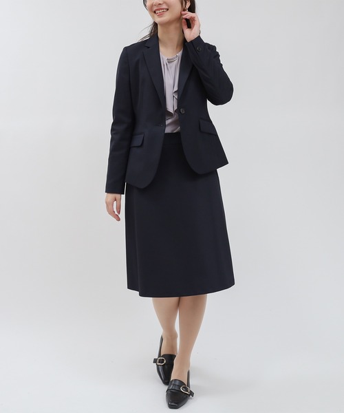 美品★23区★高級ウール素材★ジャケットスーツ★セットアップ★スカート★42 防シワ)(ウォッシャブル)素材 （セットアップスーツ)デレガント無地