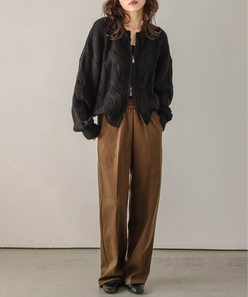 AMELY（エミリー）の「ケーブルニット ダブルジップカーディガン（ニット/セーター・レディース・ブラウン/レッド/ブラック/ブルーグレー/オフホワイト・フリー）」の10枚目の写真