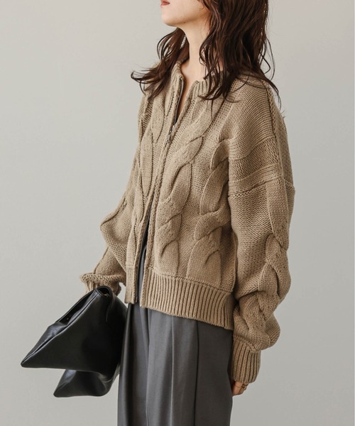 AMELY（エミリー）の「ケーブルニット ダブルジップカーディガン（ニット/セーター・レディース・ブラウン/レッド/ブラック/ブルーグレー/オフホワイト・フリー）」の18枚目の写真