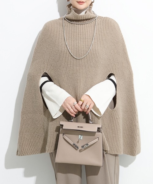 【otara】ZUCCa × ムーミン タートルネック ニットポンチョ 希少美品】ZUCCa × ムーミン コラボ タートルネック ニット