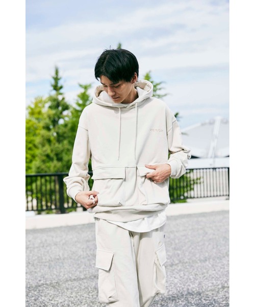 KEBOZ(ケボズ)の「BALL POCKET SWEAT HOODIE(パーカー・メンズ・ブラック/クリーム/グレー・M/L/XL/2XL)」の14枚目の写真
