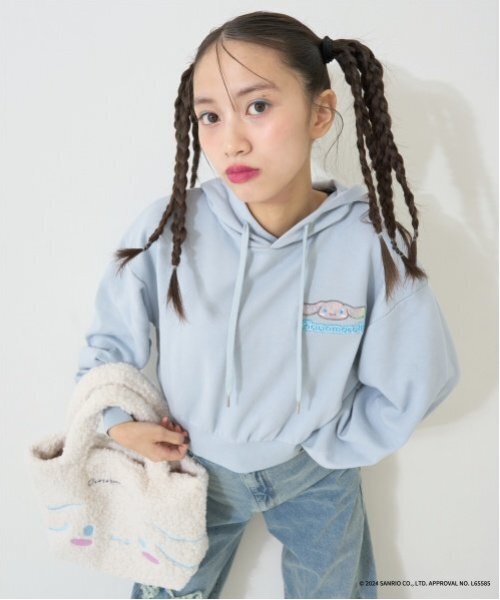 LOVETOXIC（ラブトキシック）の「【サンリオキャラクターズ】キャラクターアソートパーカ（パーカー・キッズ・ブラック/オフホワイト/エメラルド/サックスブルー・S:140cm/L:160cm/M:150cm）」の4枚目の写真