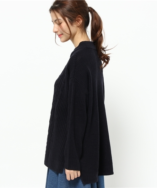 earth music&ecology(アースミュージックアンドエコロジー)の「ケーブルニットプルオーバー(ニット/セーター・レディース・LT.Gray/ブラウン/カーキ/ネイビー・FREE)」の6枚目の写真