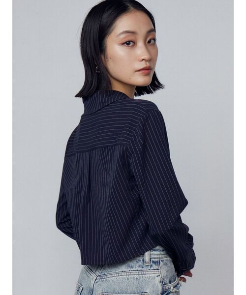 EMODA（エモダ）の「レースアップショートシャツ（シャツ/ブラウス・レディース・グレー/ネイビー/ホワイト・FREE）」の21枚目の写真