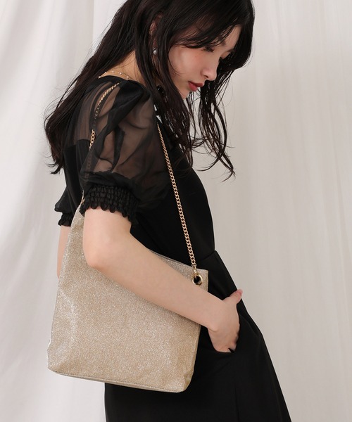 Kana（カナ）の「シャイニー  バイアス ショルダー パーティー バッグ 内ポケット付き 結婚式 二次会 お呼ばれ オケージョン（ショルダーバッグ・レディース・ゴールド/シルバー/ブラック・フリー）」の18枚目の写真