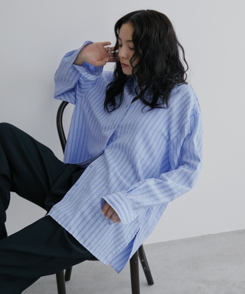 Aunt Marie's（アントマリーズ）の「オーバーサイズベーシックサッカーストライプシャツ【人気アイテム/新色追加！】（シャツ/ブラウス・レディース・ブルー/イエロー・FREE）」の19枚目の写真