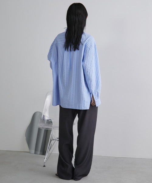 Aunt Marie's（アントマリーズ）の「オーバーサイズベーシックサッカーストライプシャツ（シャツ/ブラウス・レディース・ブルー/イエロー・FREE）」の21枚目の写真