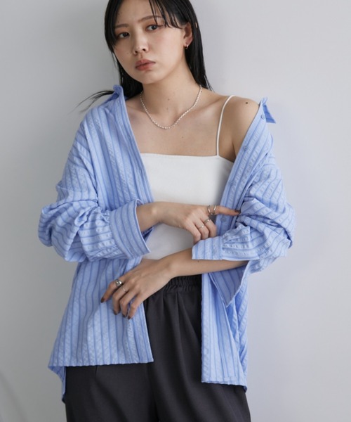 Aunt Marie's（アントマリーズ）の「オーバーサイズベーシックサッカーストライプシャツ（シャツ/ブラウス・レディース・ブルー/イエロー・FREE）」の14枚目の写真