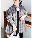 reca(レカ)のチェックロングシャツ