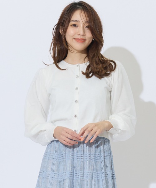 AND COUTURE(アンドクチュール)の「シアースリーブビジューカーディガン(カーディガン/ボレロ・レディース・ブラック/オフホワイト/ブルー・FREE)」の6枚目の写真