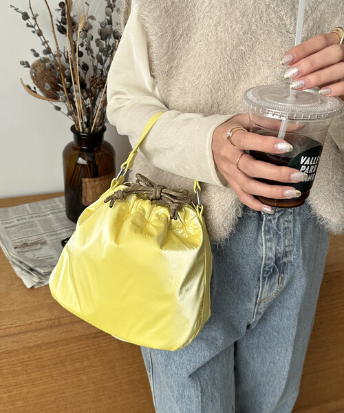 DISCOAT(ディスコート)の「ハートチャームメタリック巾着(ショルダーバッグ・レディース・イエロー/ブラック/シルバー・FREE)」の10枚目の写真