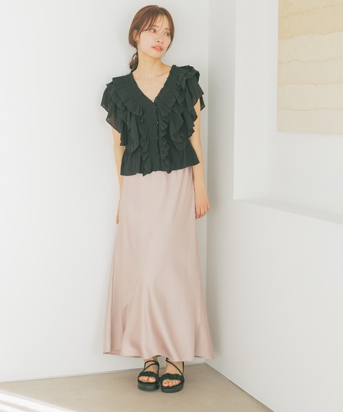 mysty woman（ミスティウーマン）の「フリル2WAYブラウス   329026（シャツ/ブラウス・レディース・ブラック/オフホワイト/ブルー・FREE）」の8枚目の写真