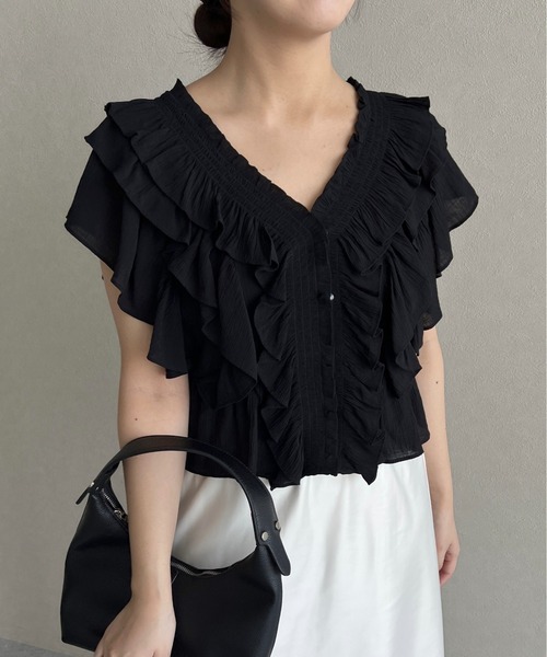 mysty woman（ミスティウーマン）の「フリル2WAYブラウス   329026（シャツ/ブラウス・レディース・ブラック/オフホワイト/ブルー・FREE）」の22枚目の写真