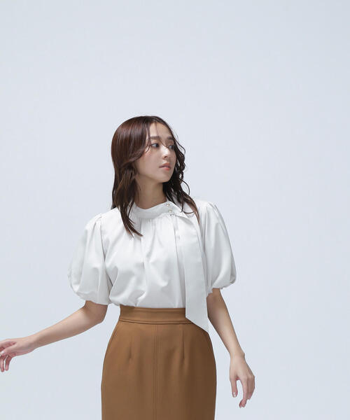 新品タグ付★ナチュラルビューティーベーシック　サイドタイブラウス　モカ ナチュラルビューティーベーシック NATURAL BEAUTY BASIC リネン