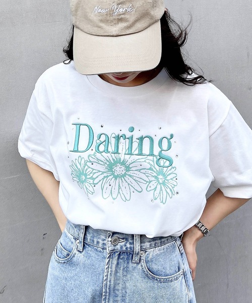 INGNI（イング）の「フラワーロゴTシャツ（Tシャツ/カットソー・レディース・ブラック×ピンク/ホワイト×ピンク/ホワイト×ブルー/ホワイト×グリーン/ホワイト×ネイビー/ネイビー系・M）」の2枚目の写真